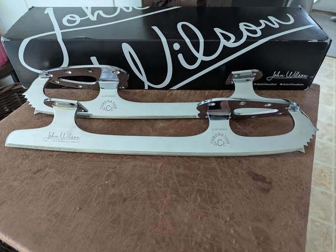 Coronation Ace Figure Skating Blades 9.75 length
