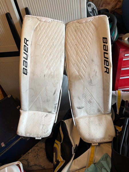 XL  2023 Bauer Supreme UltraSonic Goalie Leg Pads (Used)