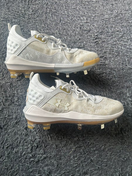 Gold Men's Size M 8.0 (W 9.0) Adult Under Armour Low Top Harper 8 Metal (New)