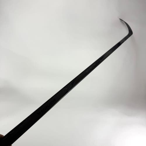 New Right Black Bauer Vapor Hyperlite2 | 87 Flex Malkin Pro Curve Grip | E785