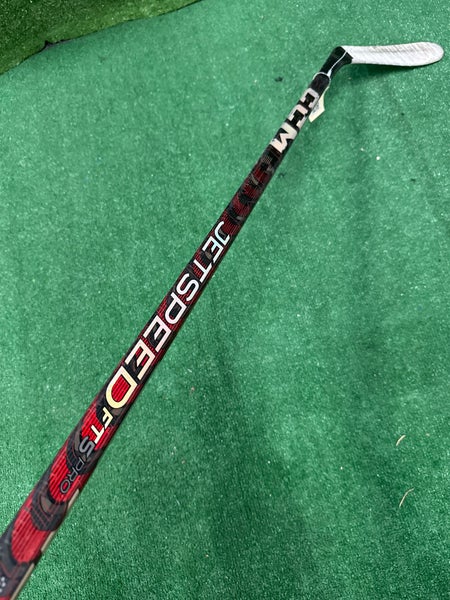 Junior CCM JetSpeed FT5 Pro Hockey Stick Right Handed P28 (Used)