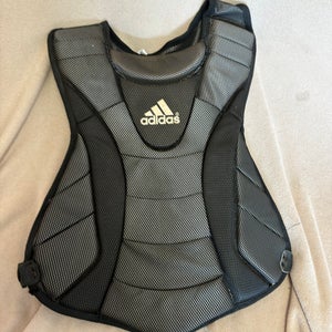 Adidas Catcher's Chest Protector 16.5” (Used)