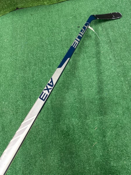 Senior True AX3 Hockey Stick Right Handed TC2.5 (Used)