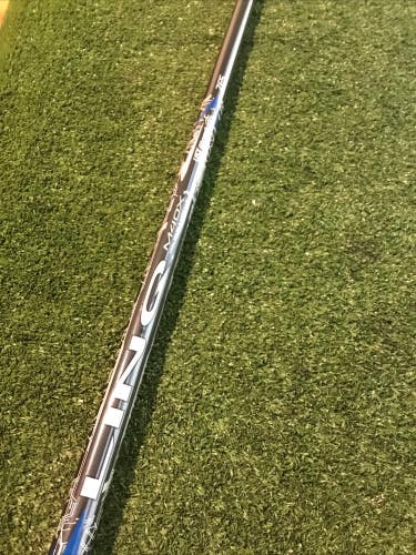 UST Mamiya LINQ M40X 7F5 X-Stiff Blue Graphite Driver Shaft (44) Cobra
