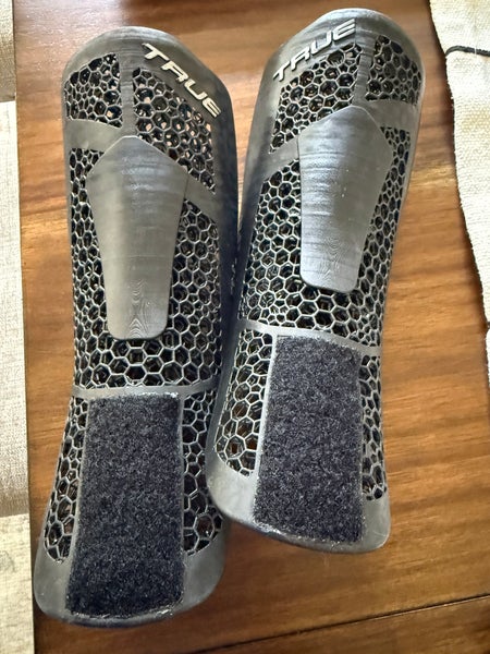 True 3D Printed Hockey Skate Tongues 8-9