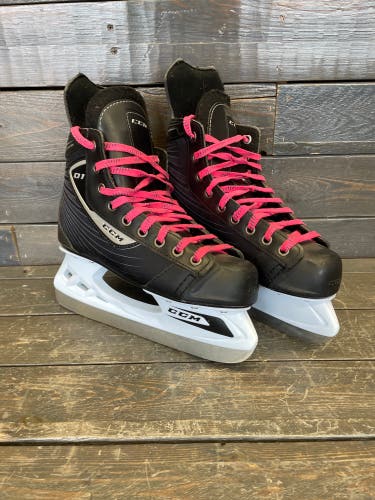 CCM Custom 01 Hockey Skates 5 (Used)