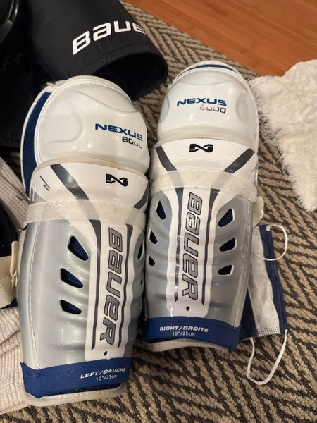 Junior Bauer Nexus 8000 10" Shin Pads (Used)