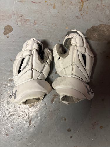 Under Armour Engage 2 Lacrosse Gloves Medium (Used)