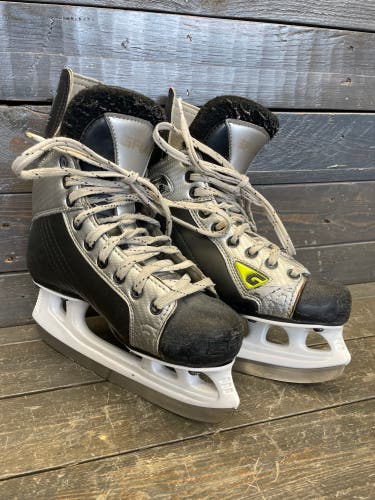 Graf Supra 502 Hockey Skates Size 4.5 (Used)