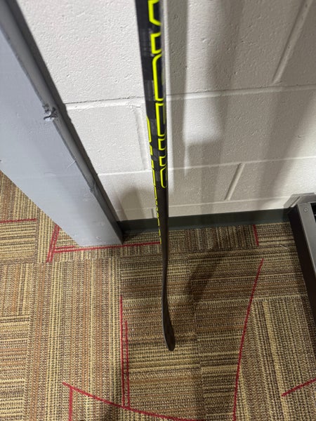 68 Flex Intermediate Sher-Wood Rekker Legend Pro Right Handed Hockey Stick (New)- Different Curves