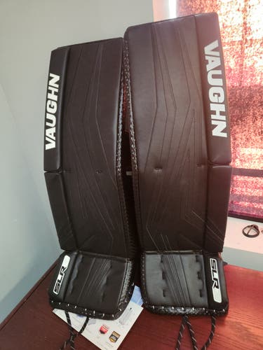 2022 31" Vaughn SLR3 Pro Goalie Leg Pads (New)