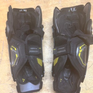 Junior Bauer Supreme M5 Pro 13" Shin Pads  (Used)