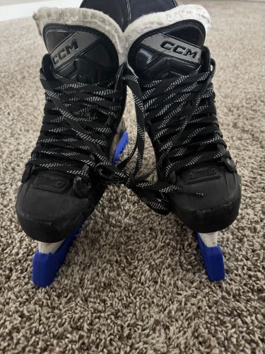 CCM JetSpeed Hockey Skates Size 4.5 (Used)