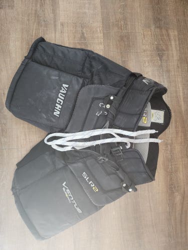 Senior Small Vaughn Ventus SLR2 Hockey Goalie Pants (Used)