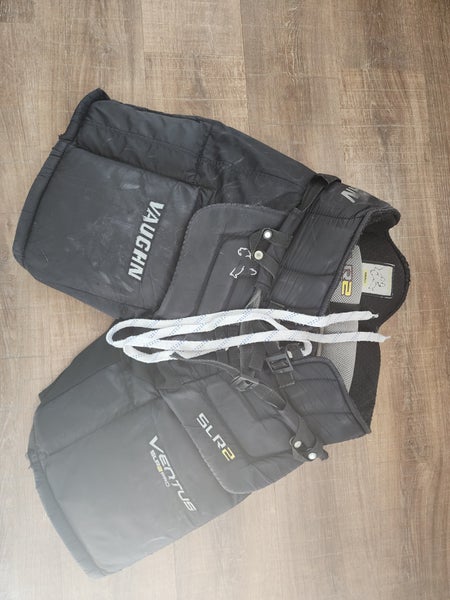 Senior Small Vaughn Ventus SLR2 Hockey Goalie Pants (Used)