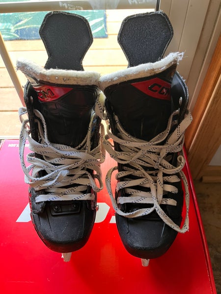 2023 CCM JetSpeed FT670 Hockey Skates Regular Width  6 (Used)