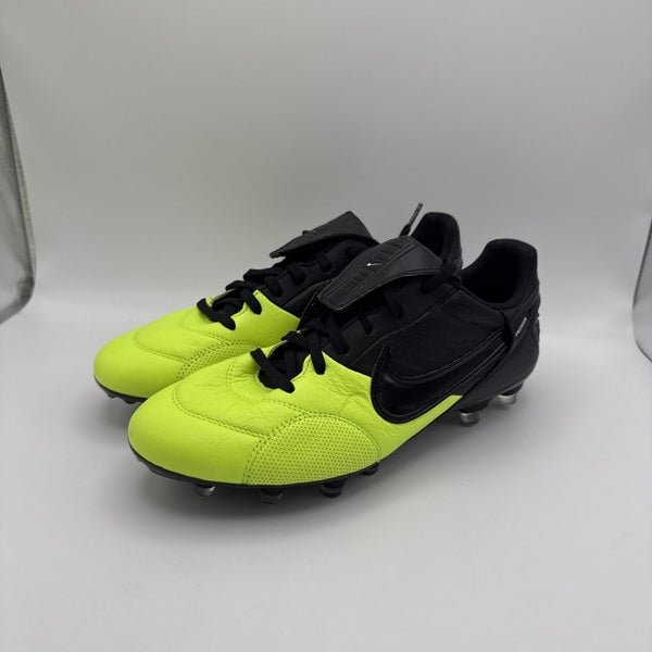 Nike Premier 3 Firm Ground Soccer Cleats AT5889-009 Mens Size 6.5 Black Volt