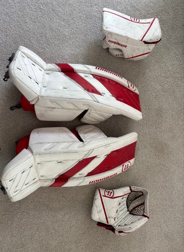 31" Warrior Ritual G4 Regular Goalie Full Set (Used)