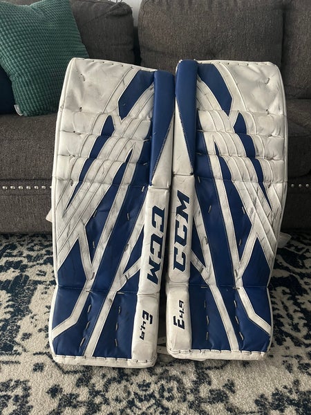 31"  2020 CCM Extreme Flex E4.9 Goalie Leg Pads (Used)