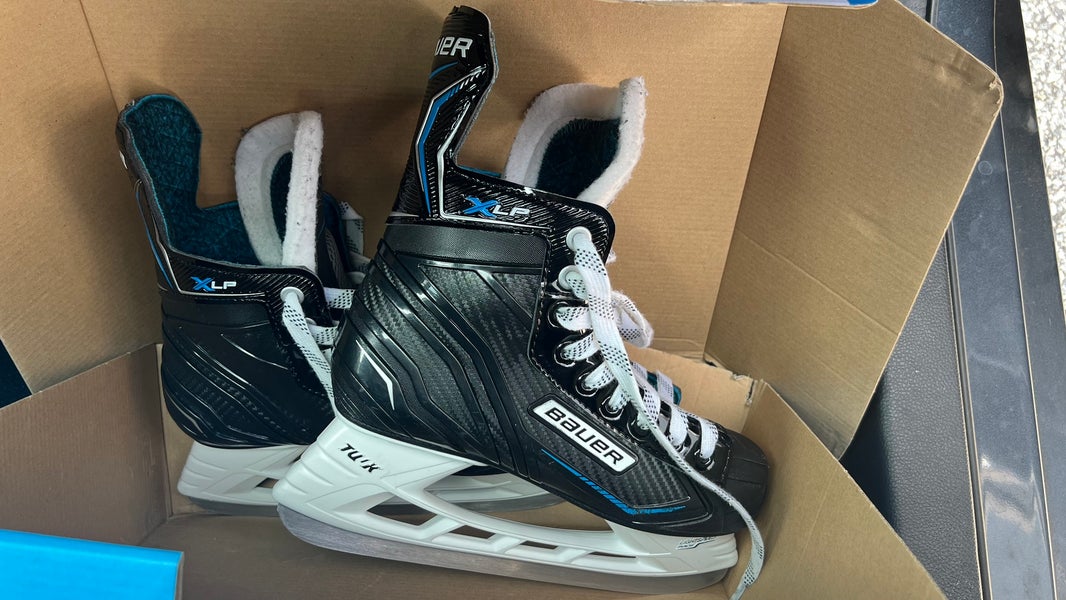 Bauer X LP Intermediate Hockey Skates Size 5 (Used)