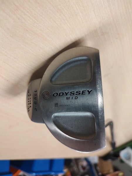 Odyssey White Hot 2-Ball Mid 43.5 Inch Putter