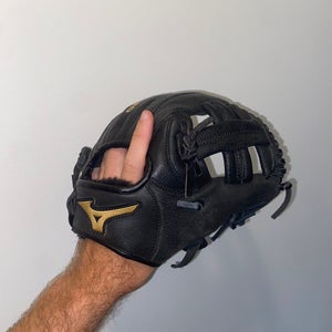 Used 9” Mizuno GXT2A Classic Pro Training Glove