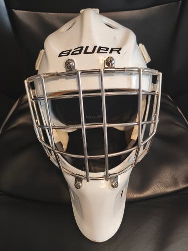 Senior 2021 Bauer 940 Goalie Mask (Used)