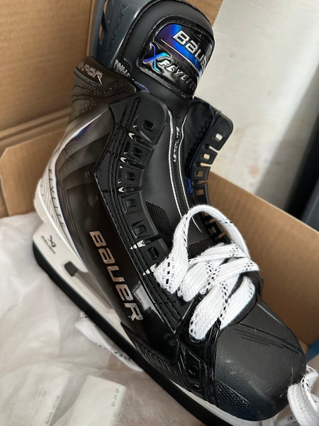 2025 Bauer Flylite Skates Size 5 Fit 1 + Fly TI Steel
