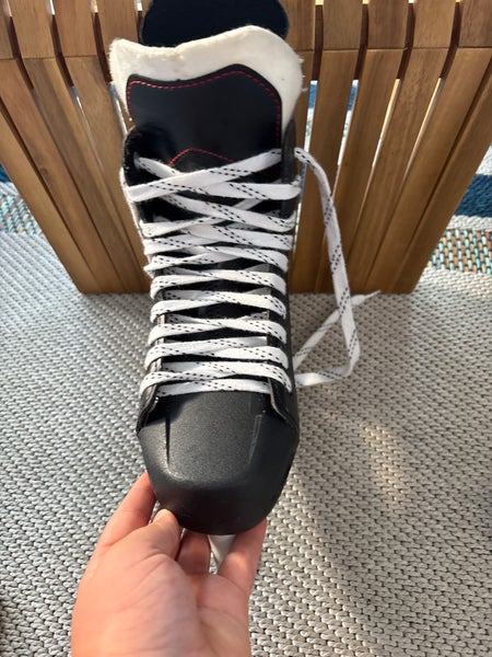 CCM JetSpeed FT440 Hockey Skates Regular Width  Size 5 (New)