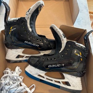 Bauer Supreme M5 Pro Hockey Skates 7 (Used)