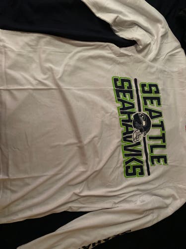 White Large Men's Long Sleeve Shirt (New)