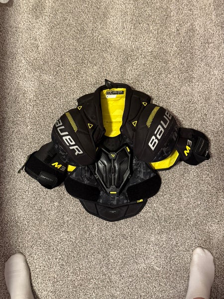 Senior Large Bauer Supreme M3 Shoulder Pads (Used)