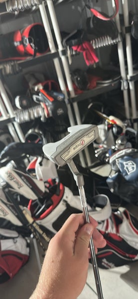 Wilson Right Handed Putter (Used)