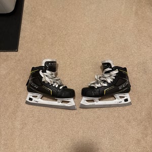 CCM Super Tacks 9370 Hockey Goalie Skates Regular Width Size 3 (Used)