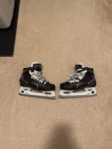 CCM Super Tacks 9370 Hockey Goalie Skates Regular Width Size 3 (Used)