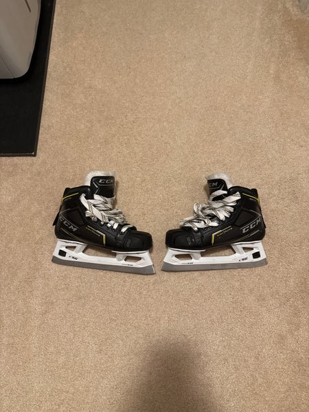 CCM Super Tacks 9370 Hockey Goalie Skates Regular Width Size 3 (Used)