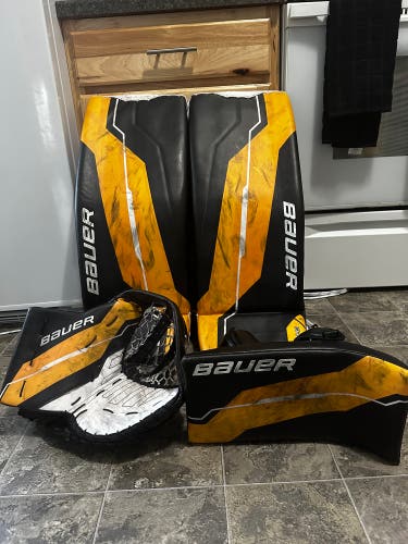 32"  2024 Bauer Supreme Shadow Regular Goalie Full Set  (Used)