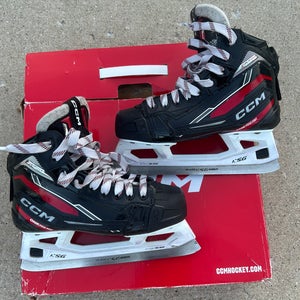 2023 CCM EFLEX 6.9 Hockey Goalie Skates Regular Width Size 3 (Used)