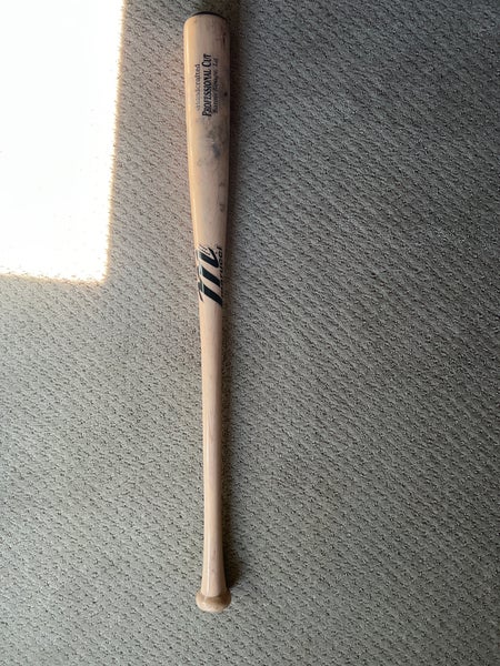 Marucci BBCOR Certified Bat (-3)  29 oz 32" (Used)