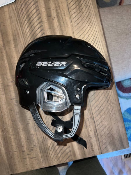 Small Bauer Re-Akt 95 Helmet  (Used)