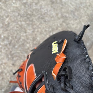 Wilson LH First Base A2000 Baseball Glove 12.5" (New)
