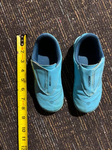 Kids 11 Nike mercurial blue soccer cleats, used 2 years