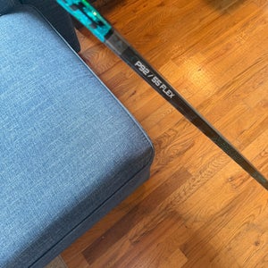 Like new - Intermediate Bauer Twitch Right Handed Hockey Stick P92 55 Flex (Used)