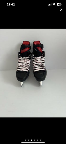 CCM JetSpeed FT6 Pro Hockey Skates Regular Width  6 (Used)
