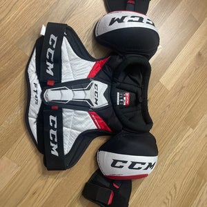 CCM FT 475 Men’s Small Shoulder pads