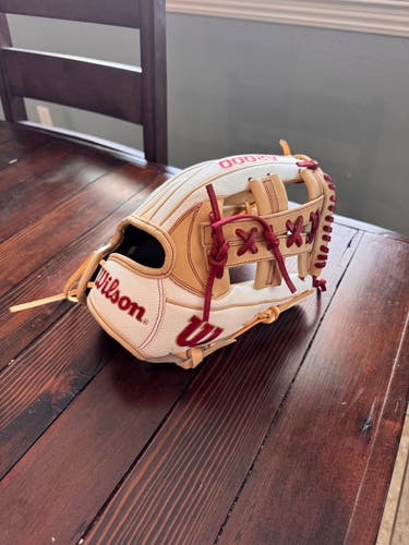RH Wilson Infield A2000 Softball Glove 11.75" (New)