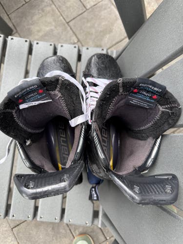 2023 Bauer Supreme Mach Hockey Skates Regular Width Pro Stock 8 (Used)