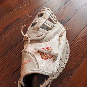 RH Wilson First Base A2000 Softball Glove 12.5" (Used)