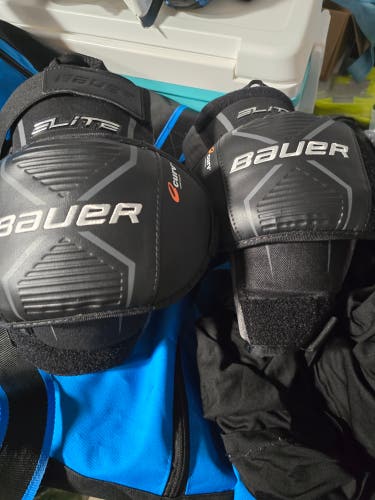 Bauer Elite Goalie Knee Guards Senior