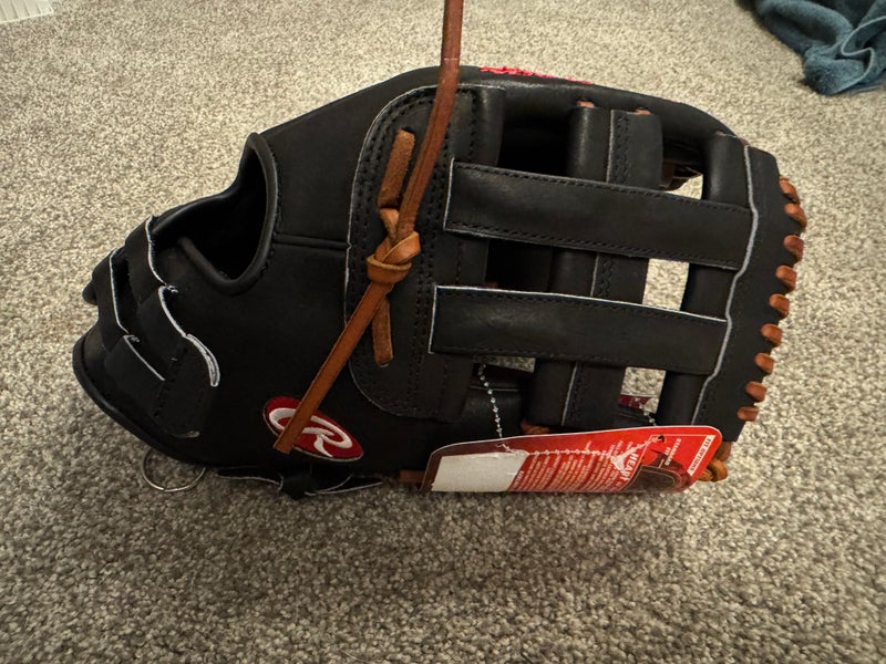 2025 Rawlings RH Outfield Heart of the Hide Baseball Glove 13" (New)